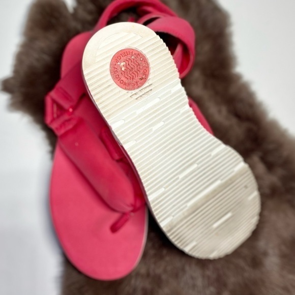 Fitflop Elsa Padded Back Strap Sandals in Hot Pink | 7 - Picture 8 of 9